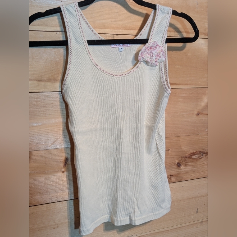 LuLu Lame Women's Cream Tank Top with Lace Detail.. Medium
